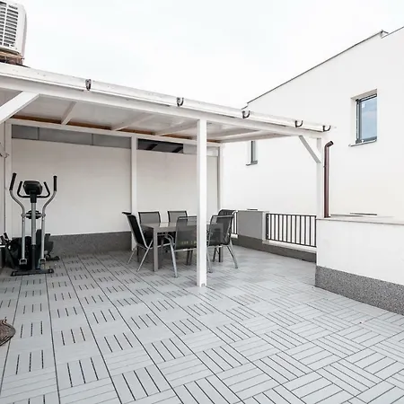 Aio Boutique Apartments‎ 아파트 *